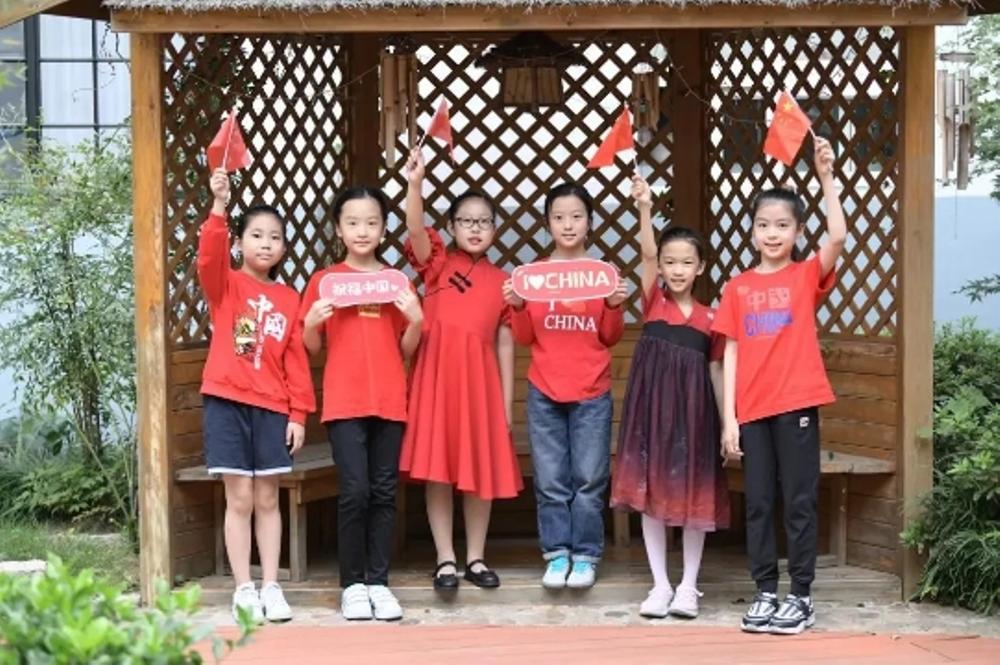 喜迎二十大｜世外学子开展多种形式庆祝活动